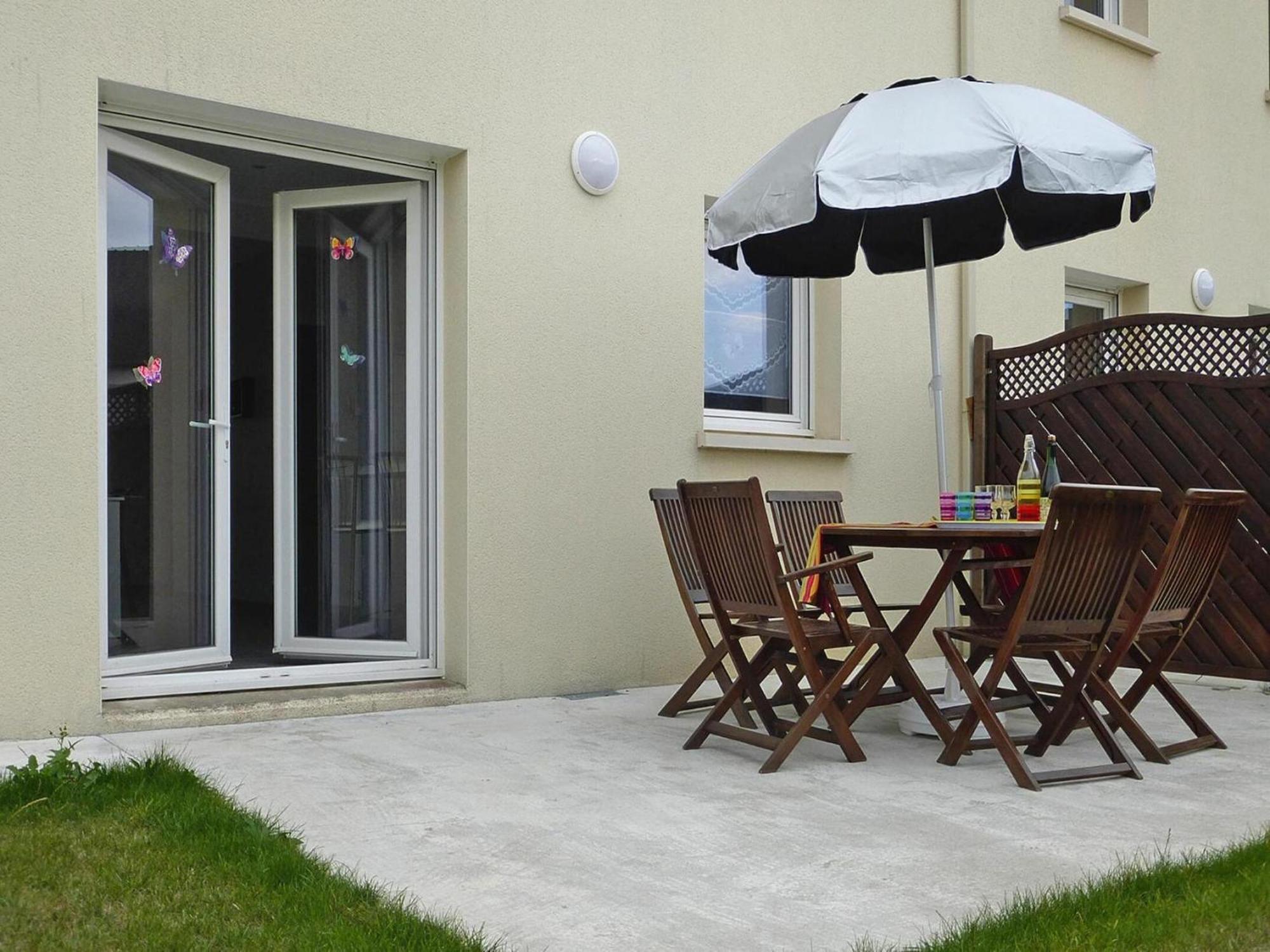 Modern Semi Detached House With Terrace Saint Quay Portrieux Villa Exterior foto