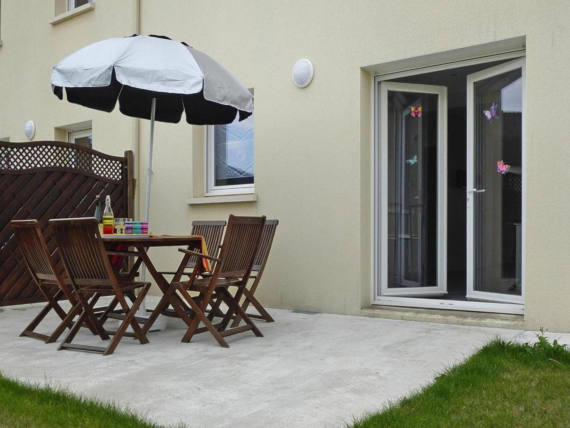 Modern Semi Detached House With Terrace Saint Quay Portrieux Villa Exterior foto